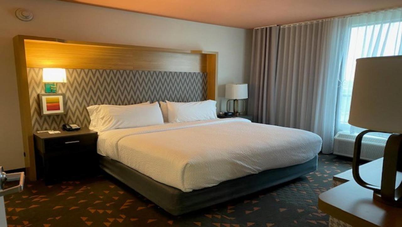 - Hamburg By Ihg 3* Lexington